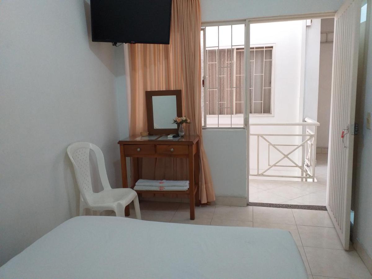 Hotel Comercial Neiva Нейва Экстерьер фото